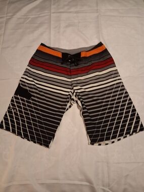 Tony Hawk Skater Shorts Size 32